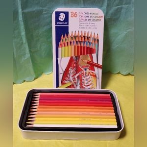35 Colored Pencils